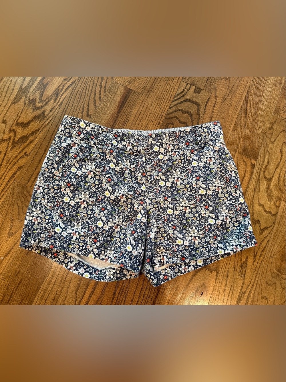 J.CREW X Liberty Art Fabrics Womens Blue Floral Chino Cotton Shorts size 4